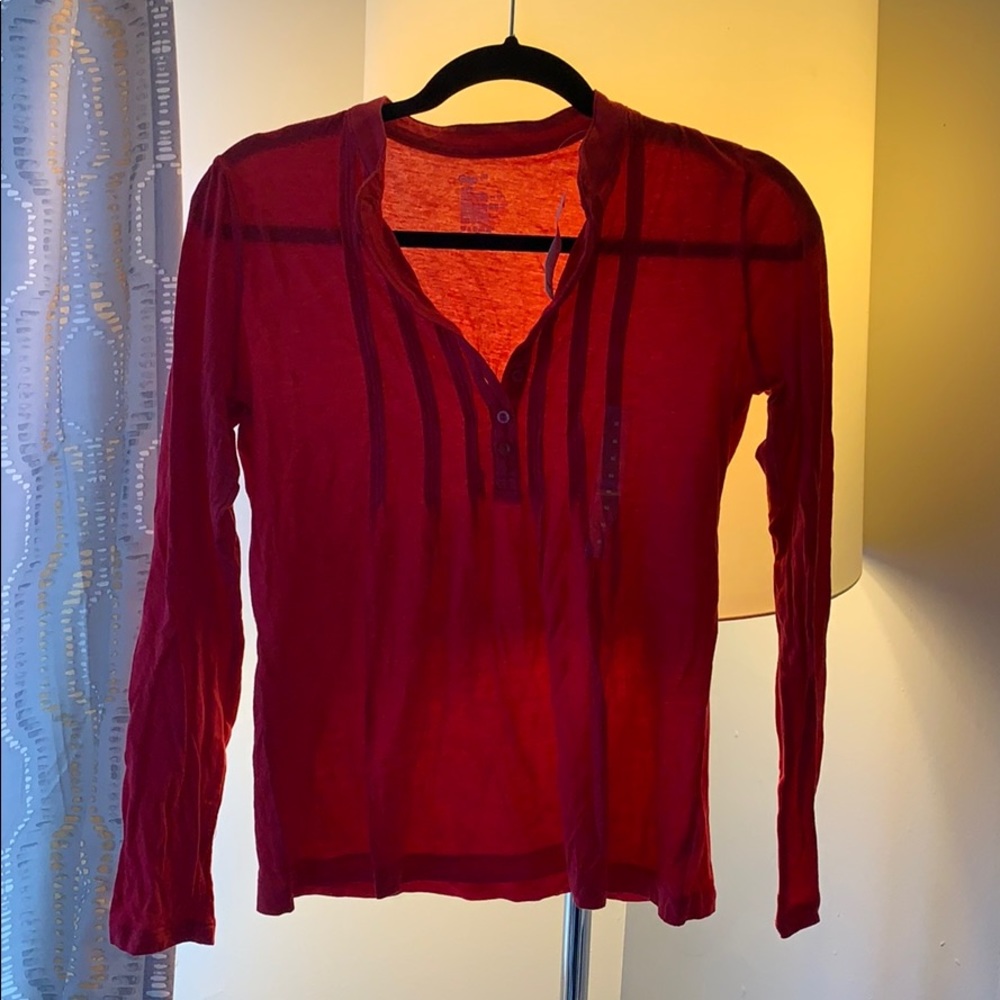 Gap Button Up Long Sleeve Shirt